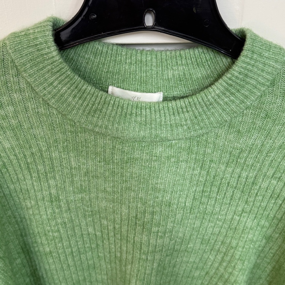 H&M Light Green Ribbed Crewneck Sweater XS - Picture 2 of 6